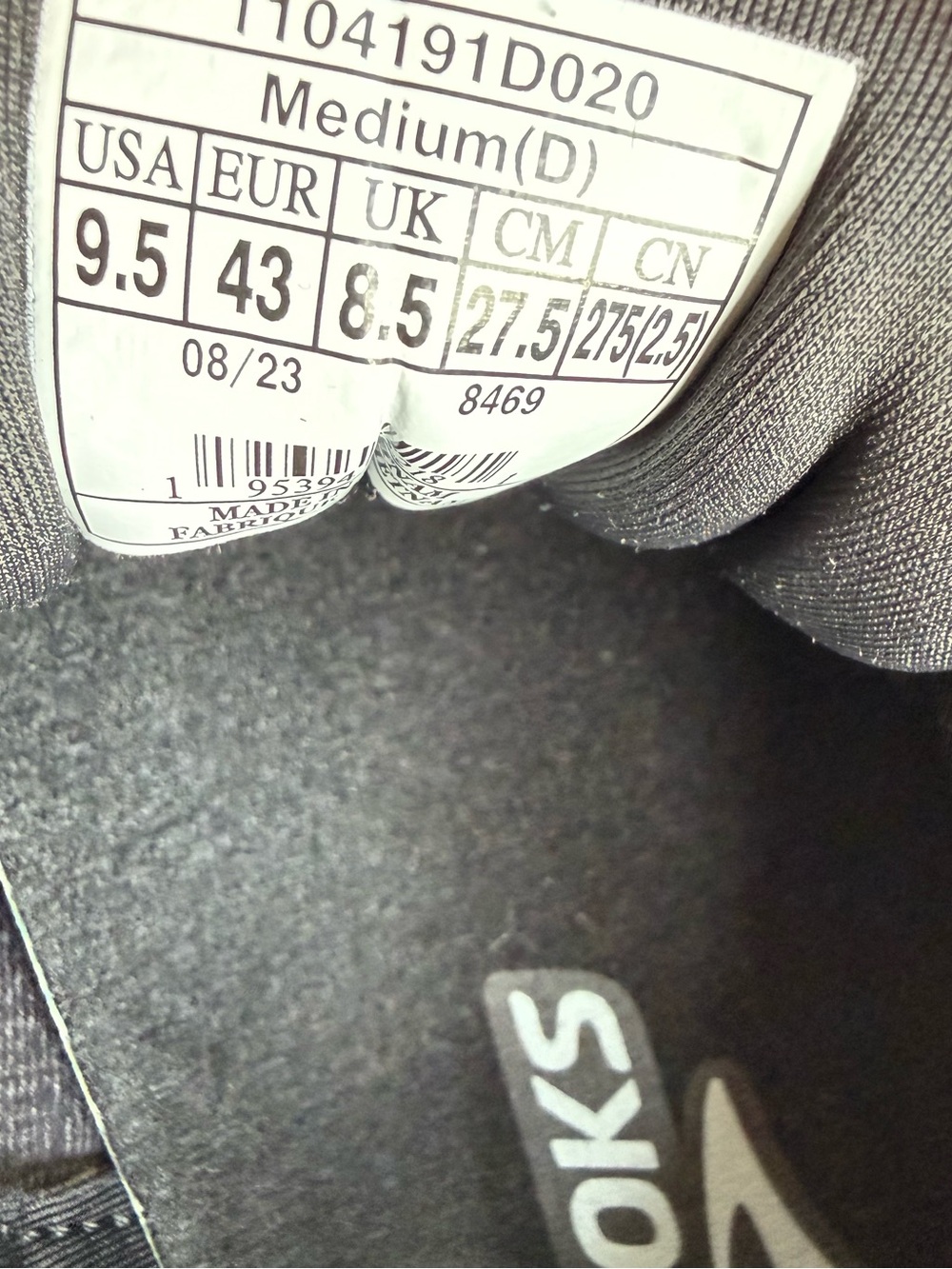 Brooks Glycerin 21 Triple Black 110419 1D
020 Medium Men's Size 9.5 New - Picture 8 of 8